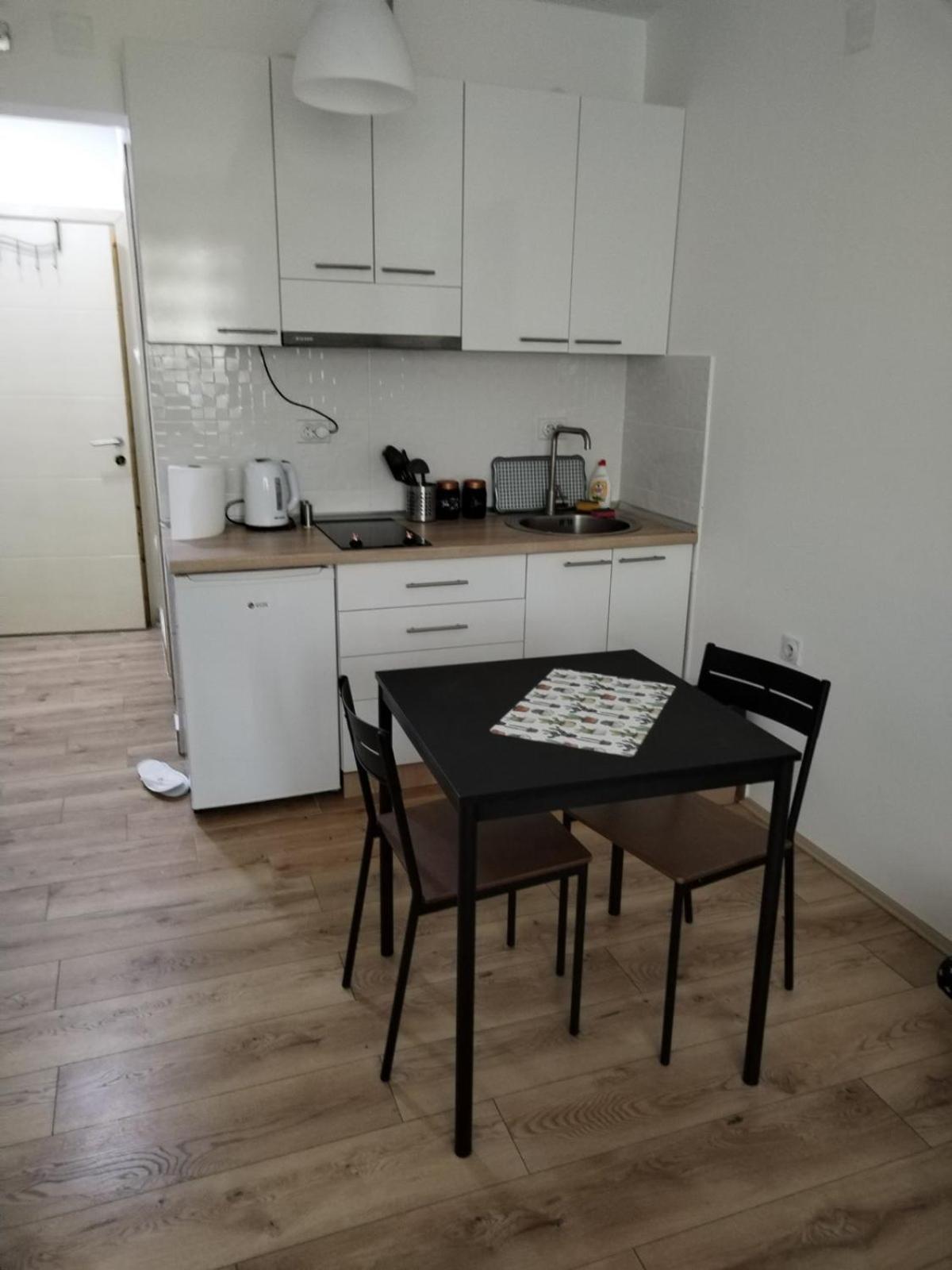 V & V Studio Apartments Ni Quarto foto
