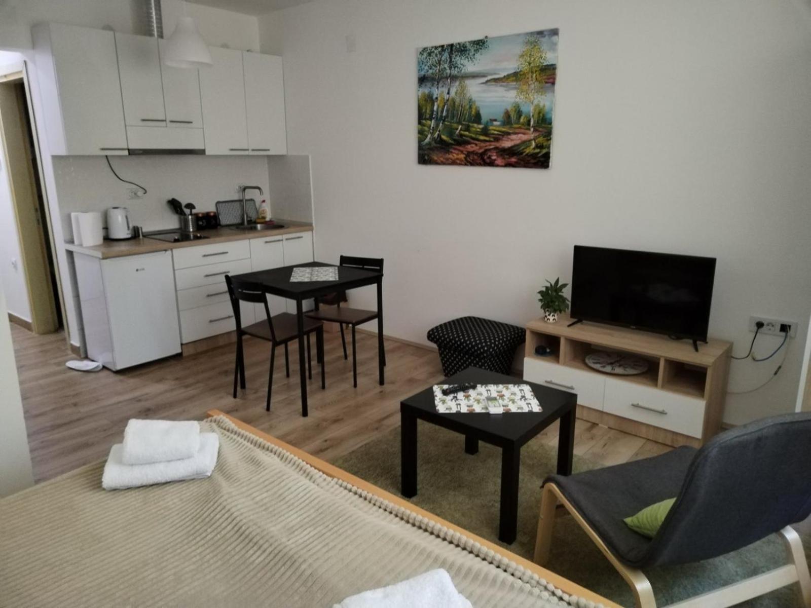 V & V Studio Apartments Ni Quarto foto